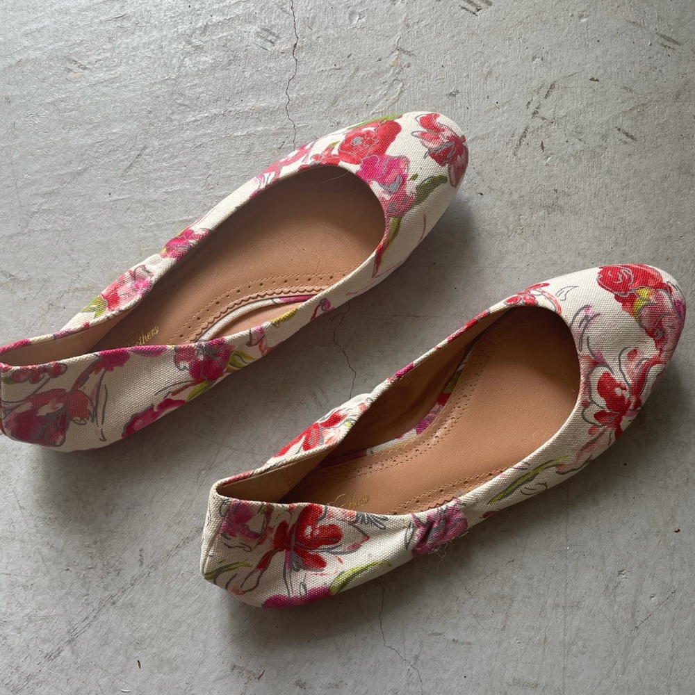 Brooks Brothers floral flats